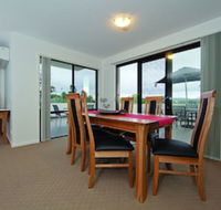 Accommodate Canberra - Century - Accommodation Mount Tamborine