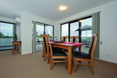 Accommodate Canberra - Century - Accommodation Mount Tamborine 0