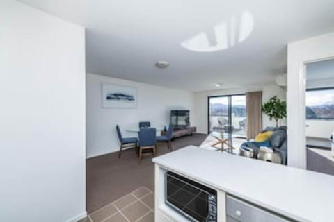 Accommodate Canberra - Century - Accommodation Mount Tamborine 2