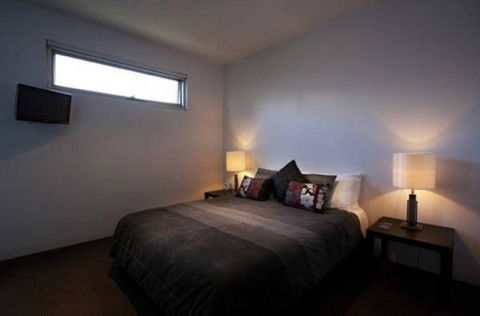 Battery Cove Beach Front Apartment - Accommodation Mount Tamborine 4