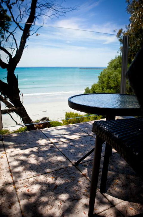 Battery Cove Beach Front Apartment - Accommodation Mount Tamborine 2
