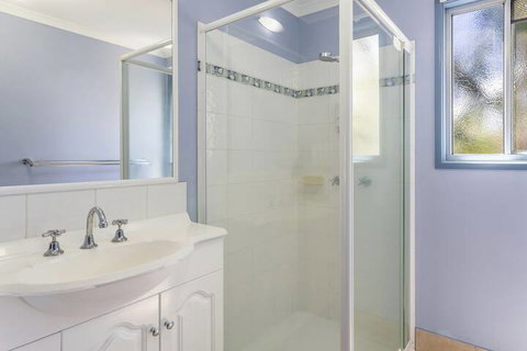 Lake Tinaroo Holiday Park - Accommodation Mount Tamborine 5