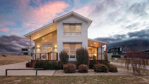 Alpine Snow Angels Retreat Luxurious Snowy Mountains Living - Accommodation Mount Tamborine 2