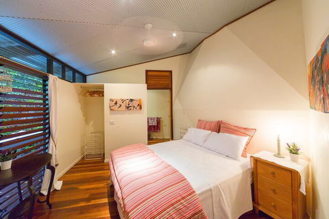 The Dome House - Accommodation Mount Tamborine 3