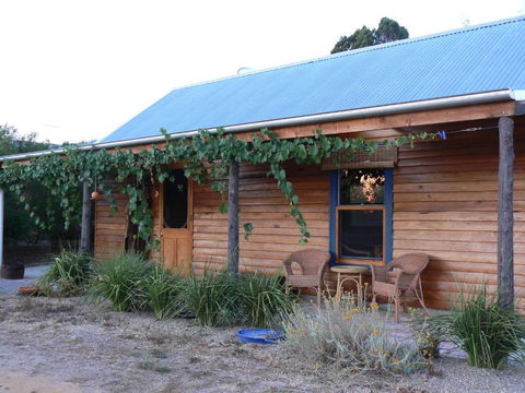 Candlebark Retreat - Accommodation Mount Tamborine 1