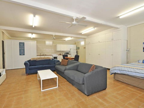 The Studio On The Lake At Fishing Point Lake Macquarie Honestly Put The Line In & Catch Fish - Accommodation Mount Tamborine 1
