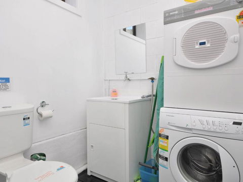 The Studio On The Lake At Fishing Point Lake Macquarie Honestly Put The Line In & Catch Fish - Accommodation Mount Tamborine 6