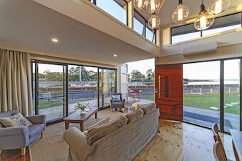 Coastal Pods Wynyard - Accommodation Mount Tamborine 3