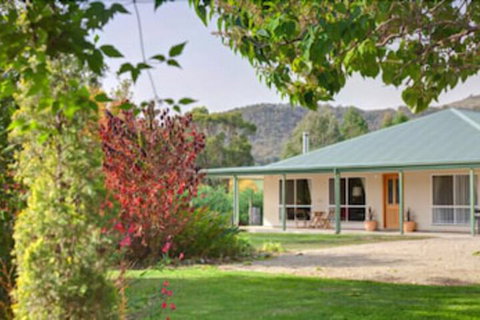 Brookfield Guesthouse - Accommodation Mount Tamborine 0