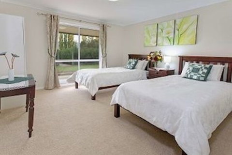 Brookfield Guesthouse - Accommodation Mount Tamborine 3