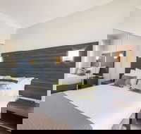 Dolphin Quay Apartments - Accommodation Mount Tamborine