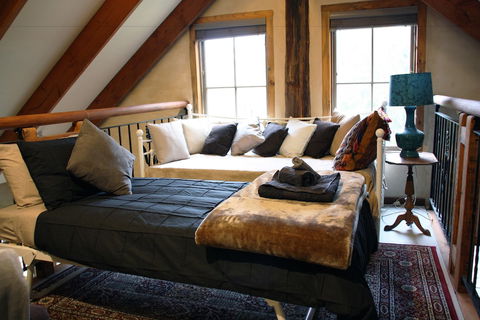 La Boheme Villa - Accommodation Mount Tamborine 1