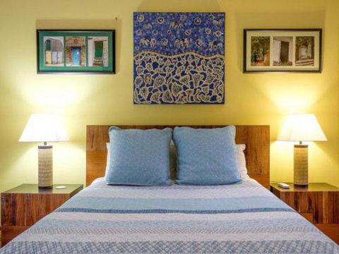 Five Bimba (Tractor House) - Accommodation Mount Tamborine 6