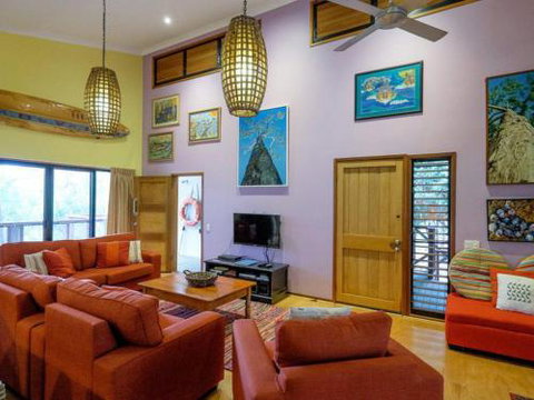 Five Bimba (Tractor House) - Accommodation Mount Tamborine 4