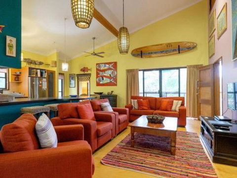 Five Bimba (Tractor House) - Accommodation Mount Tamborine 5