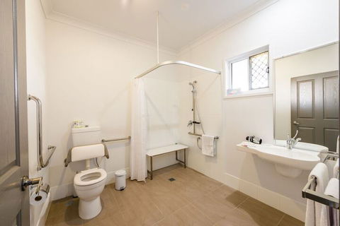 Athena Motel Apartments - Accommodation Mount Tamborine 2