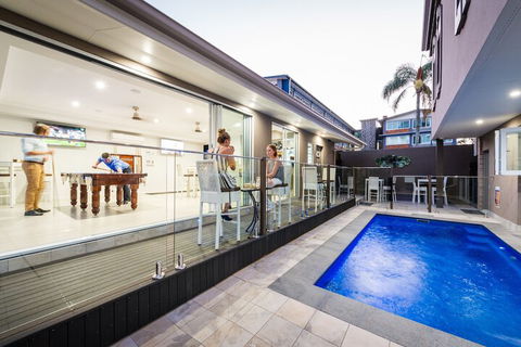 Athena Motel Apartments - Accommodation Mount Tamborine 1