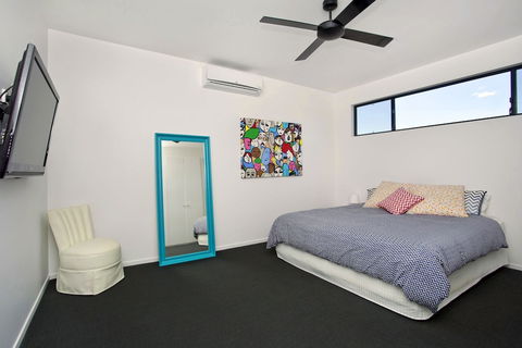 Zebula Gloucester - Accommodation Mount Tamborine 4