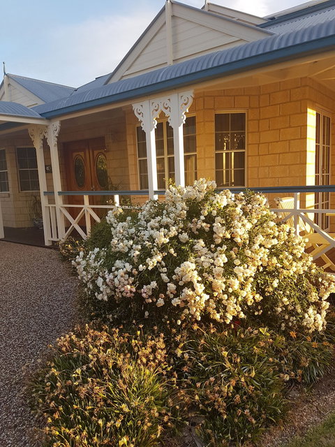 Grovely House Bed & Breakfast - Accommodation Mount Tamborine 0