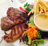 Cardens Seafood  Steak House - Accommodation Mount Tamborine