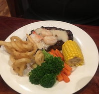 Hog's Breath Cafe - Accommodation Mount Tamborine