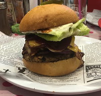 Just Cruize in Diner - Accommodation Mount Tamborine