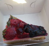 Elwood Patisserie and Bakery - Accommodation Mount Tamborine