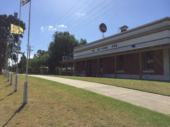 Wy Yung VIC Accommodation Mount Tamborine