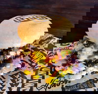 Burger hub - Accommodation Mount Tamborine