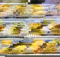 LB Hot Bread - Accommodation Mount Tamborine