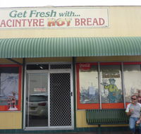 MacIntyre Hot Bread Shop - Accommodation Mount Tamborine