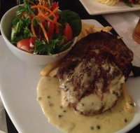 Bowning Hotel Dining Room - Accommodation Mount Tamborine