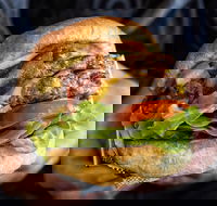 Burgerfiend - Accommodation Mount Tamborine