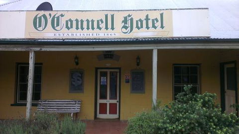 O'Connell Hotel - Accommodation Mount Tamborine 0