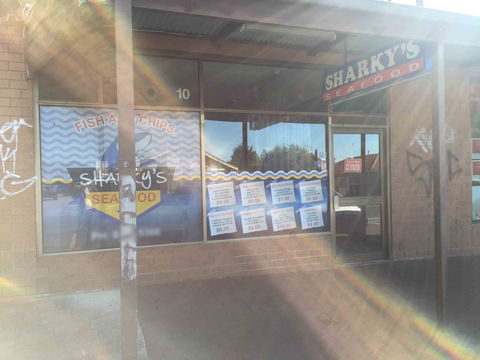 Sharky's Seafood - Accommodation Mount Tamborine 0
