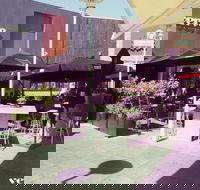 Verve Bar  Kitchen - Accommodation Mount Tamborine