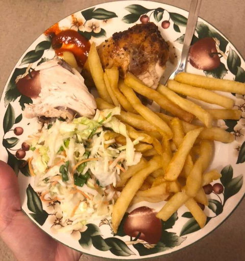 Pinewood Chicken Bar - Accommodation Mount Tamborine 0