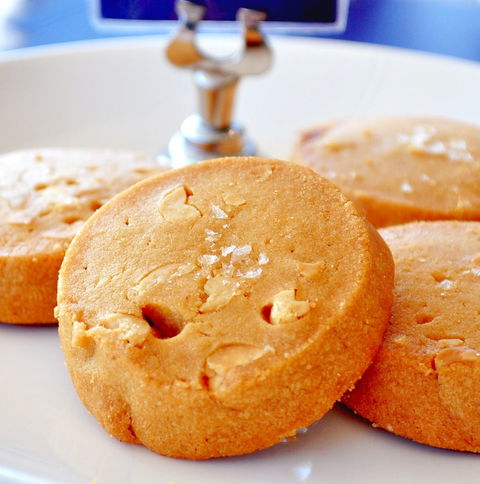 Adora Handmade Chocolates  - Newtown - Accommodation Mount Tamborine 0