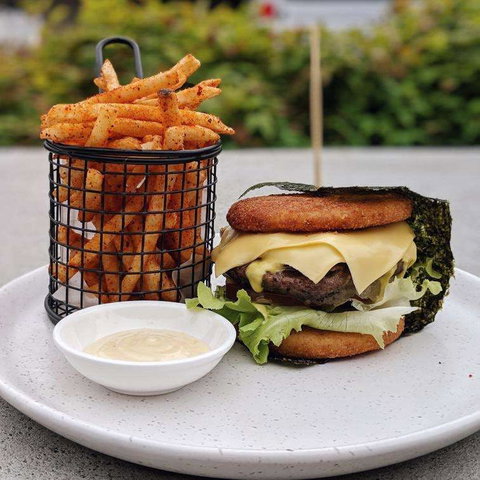 Asi Burgers - Accommodation Mount Tamborine 0