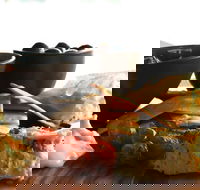 Two Friends - Accommodation Mount Tamborine