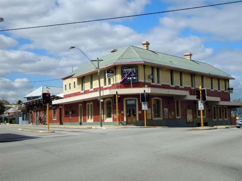 Roma Bar - Accommodation Mount Tamborine 0