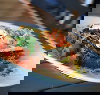 Deck Cafe - Accommodation Mount Tamborine