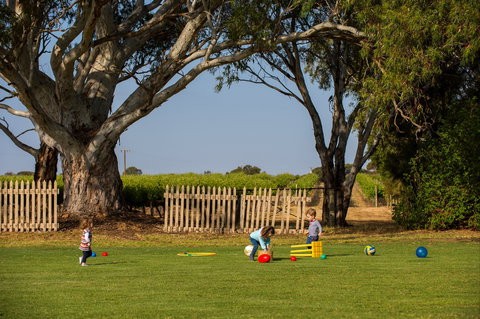 The Winehouse - Accommodation Mount Tamborine 1