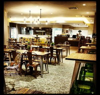 La Mint Cafe - Henderson - Accommodation Mount Tamborine
