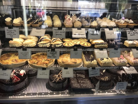 Sticky Buns - Accommodation Mount Tamborine 0