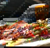 The Dale Bar  Bistro - Accommodation Mount Tamborine