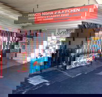 Prince Nisha's Kitchen - Accommodation Mount Tamborine