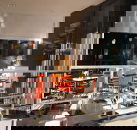 York Street Cafe - Accommodation Mount Tamborine