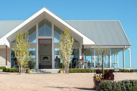 Artwine Cellar Door - Accommodation Mount Tamborine 0