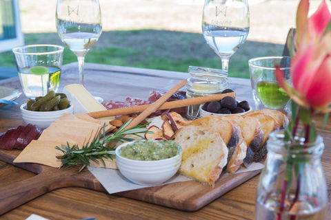 Artwine Cellar Door - Accommodation Mount Tamborine 2